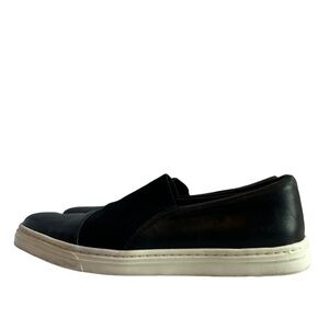 Chic VIA SPIGA Black Slip-On Everyday Sneakers (Size 4.5)